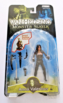 Van Helsing  Monster Slayer ANNA VALERIOUS  SWORD SLASHING ACTION JAKKS 2004 NEW