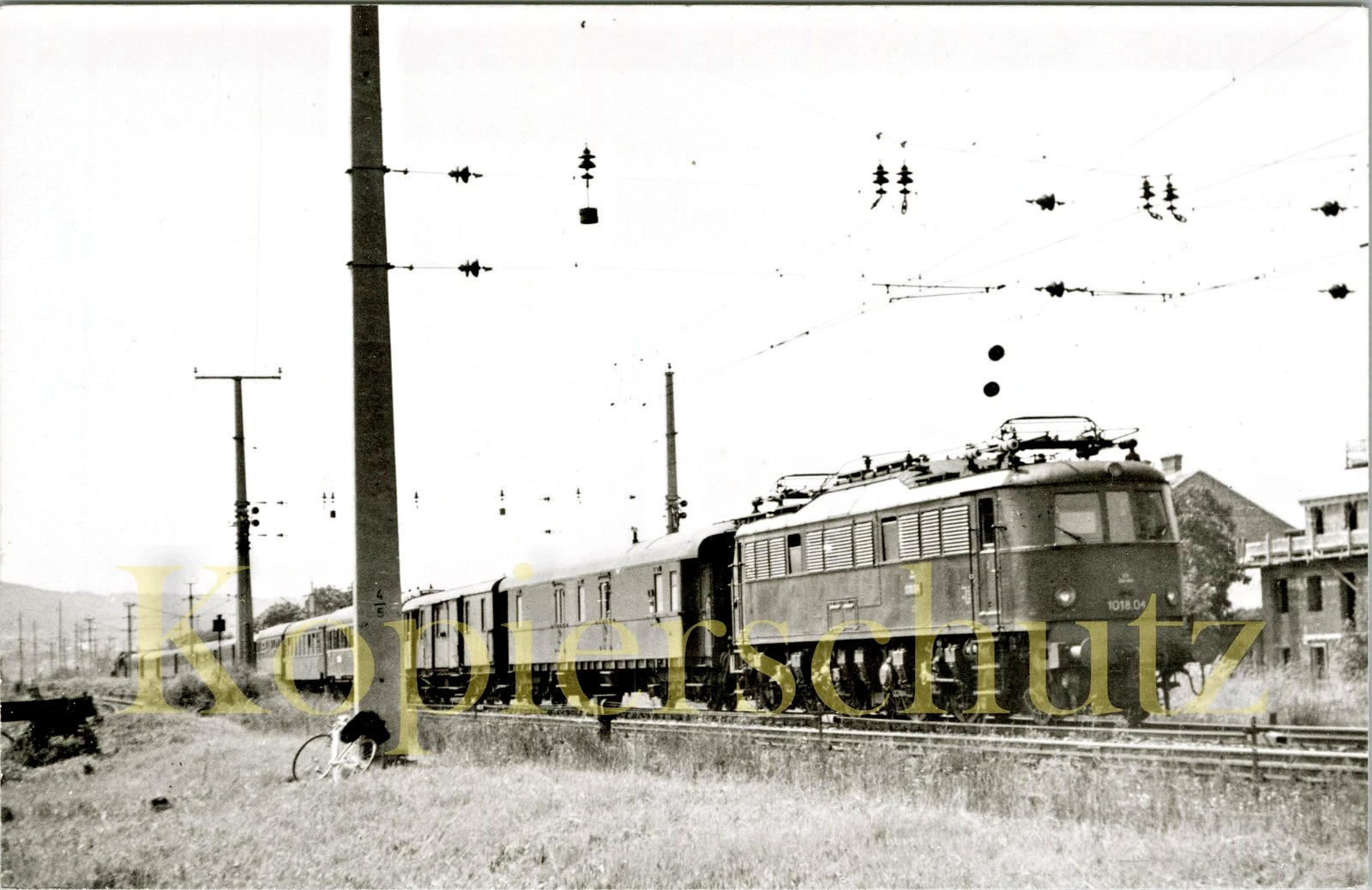 Foto - BBÖ 1018.04 (E18 204) in Wien Hütteldorf 1954 - Bild 1 von 1
