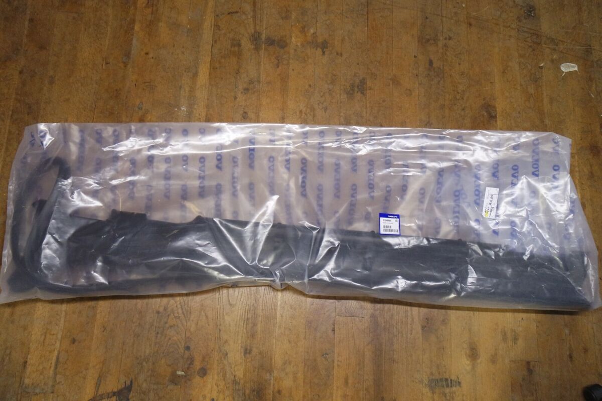 Volvo XC60 OEM Dirt Deflector Moulding | 31349588, Open Box Volvo XC60 OEM Dirt Deflector Moulding | 31349588, Open Box