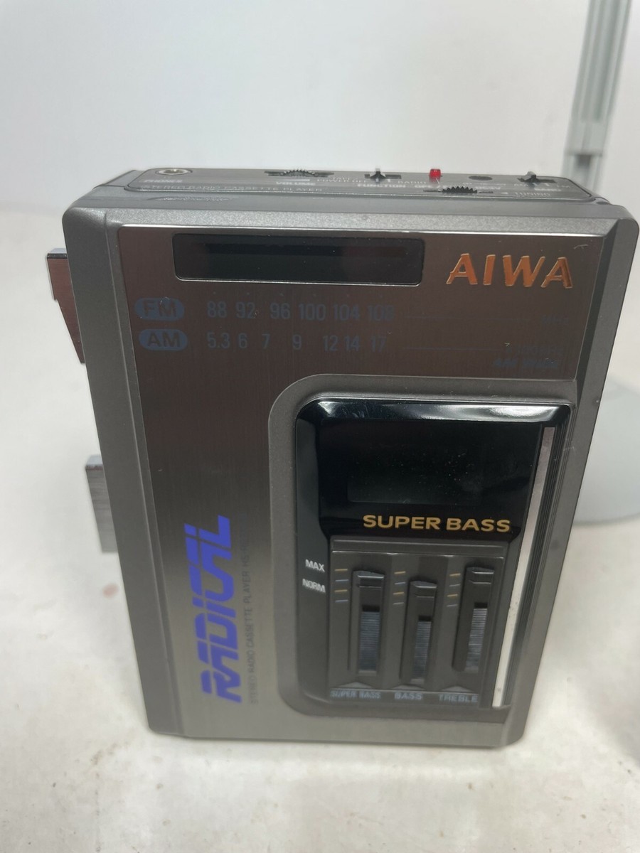 Aiwa Radical HS RD7 Walkman with Hard Case Vintage Great