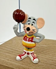 Showbiz Pizza Time Chuck E Cheese Basketball PVC Figure - Size 2.5" Vintage 1986