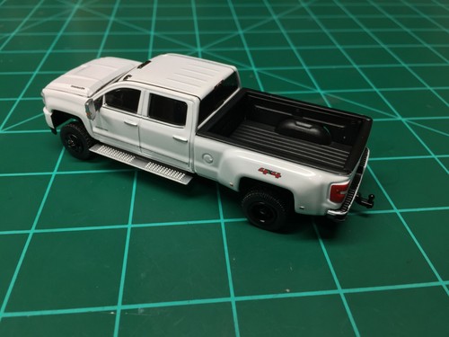 1:64 Bumper DROP trailer hitch only 8pc Black compatible with ERTL,Greenlight - Picture 3 of 6