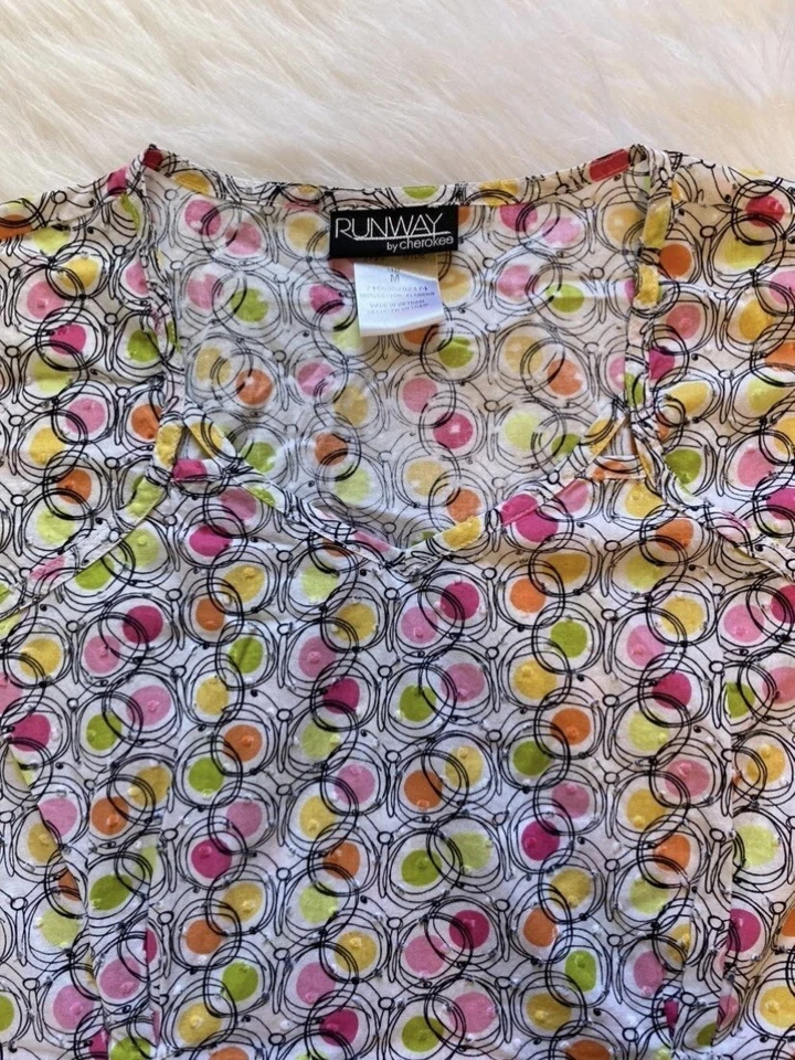 Blusa Médica Runway By Cherokee Para Mujer Talla Mediana Manga Corta Algodón Camisa Foto 2 de 4