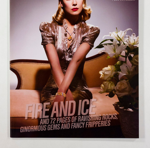 ROSAMUND PIKE RARE JEWELLERY SUPPLEMENT GEMS JEWELS JEWELRY Vanity Fair magazine - Picture 2 of 2