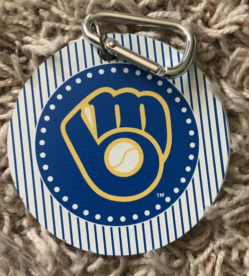 Milwaukee Brewers Clear Stadium Pencil Case Wristlet Little Earth + Keychain - Imagem 4 de 4