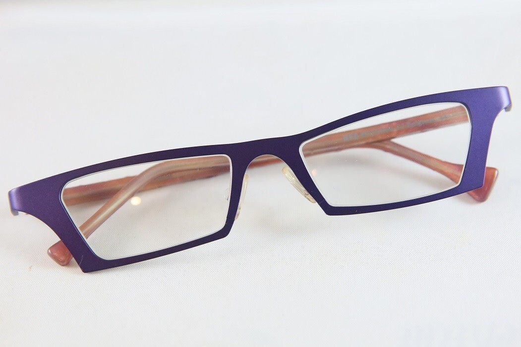 NEW VINTAGE THEO EYE-WITNESS JJ PURE TITANIUM EYEGLASSES MADE IN