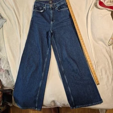 BDG A-WIDE JEANS SIZE 26 WIDE LEG FLARE 26x30