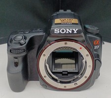 SONY SLT-A37 Digital SLR