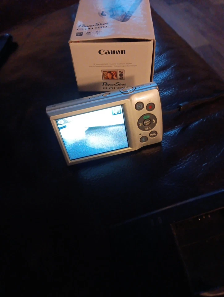 Canon PowerShot ELPH 180 20MP Digital Camera - Silver - Image 3 of 3