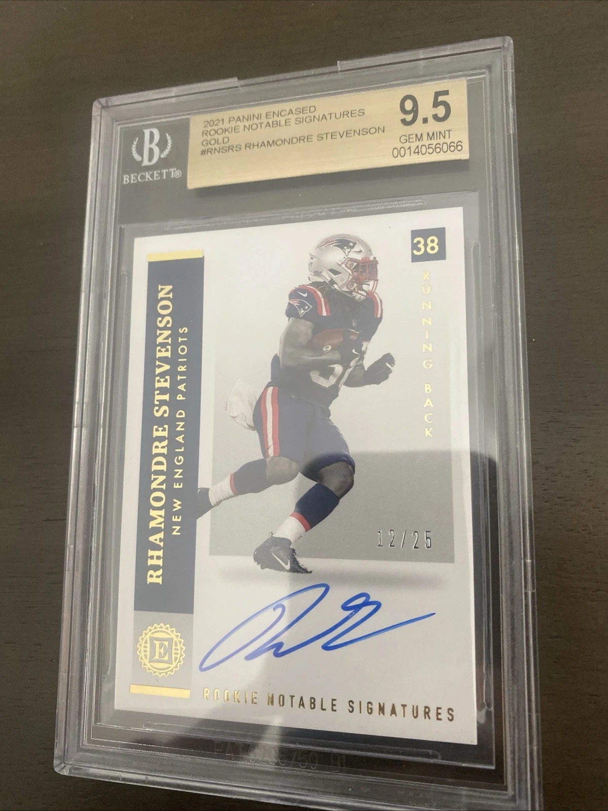 Rhamondre Stevenson Panini Encased Rookie Notable Signatures #RNSRS Gold