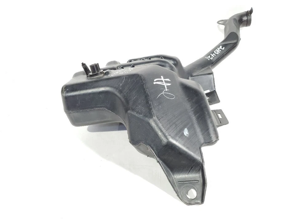 2014 2019 雪佛兰科尔维特原始设备制造商挡风玻璃洗衣机水库 23390374 — 第 4/4 张图片