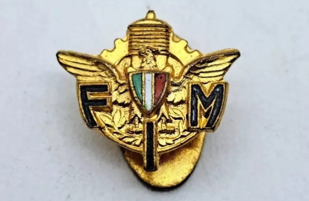 Pin's Vintage Fédération Suédoise De Football (SFF) - Années 30/40