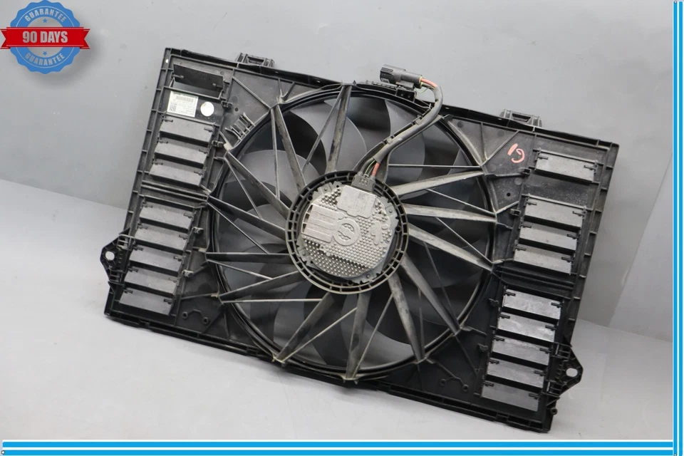 Ventilador de refrigeración del radiador del motor 10-16 Porsche Panamera 970 97010606106 OEM Foto 2 de 4