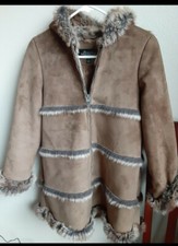 Fabulous Furs Donna Salyers. Girls Brown Faux Sueded Fur Hood Jacket. Size 10-12