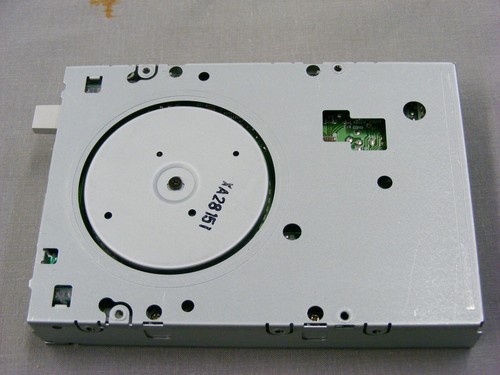 Samsung Floppy Disk Drive SFD 321B with User's Manual - Picture 9 of 11