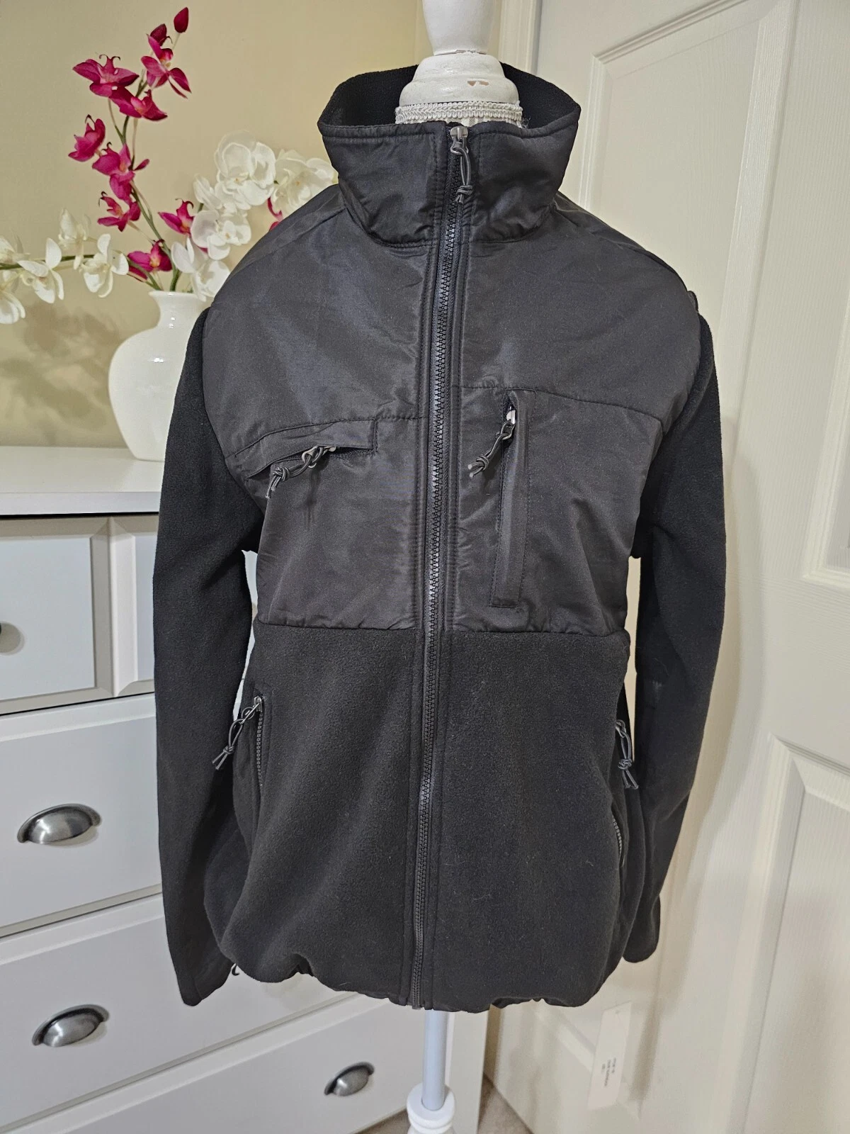 U.S. Life Men`s Unisex Black Full Zip Polar Fleece & Woven Combo Jacket Sz.L