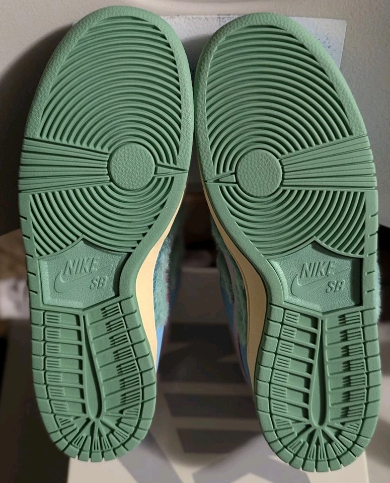 Nike SB Dunk Low Pro QS Verdy Visty Brand New Size 10 - Image 2 of 4