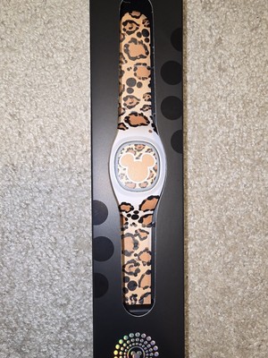 NEW 2025 Disney Parks Magic Band Plus Animal Kingdom Print