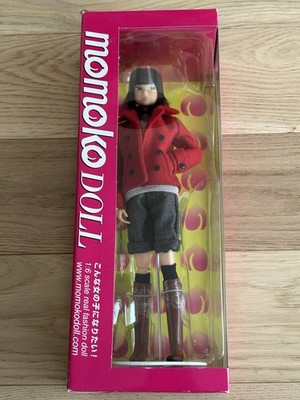Momoko Slow Smile Red Coat Version SEKIGUCHI Puppe NRFB