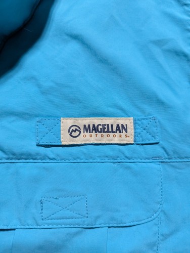 Magellan Outdoors Womens XL Relaxed Fit Fishing Shirt Blue Pockets Vented - Picture 3 of 6
