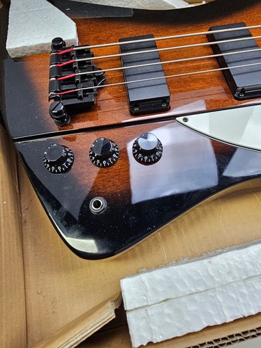 Epiphone Thunderbird IV Electric Bass Guitar - Picture 7 of 13