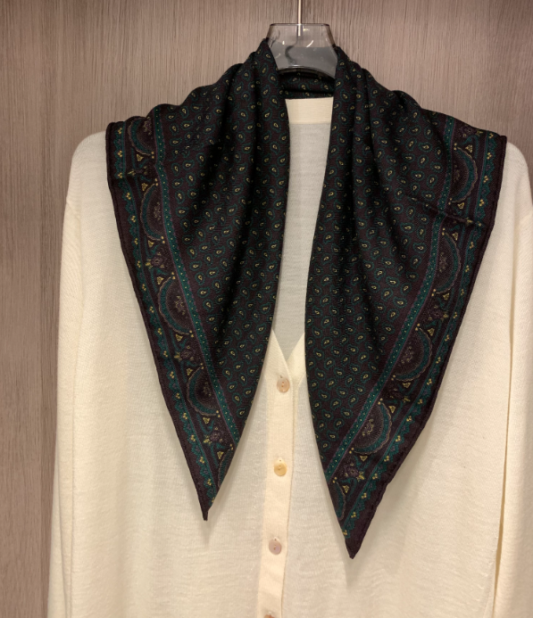 89% Wool 11% Silk Neckerchief Scarf Shape cashew Print 65X65cm Bandana Wrap