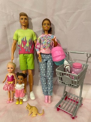 Family Dolls Set of 5 People with Mom Dad 3 Kids and a Cat
