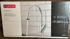 Delta Classic Chrome Single Handle Pull-Down Kitchen Faucet - Silver 19810-DST 