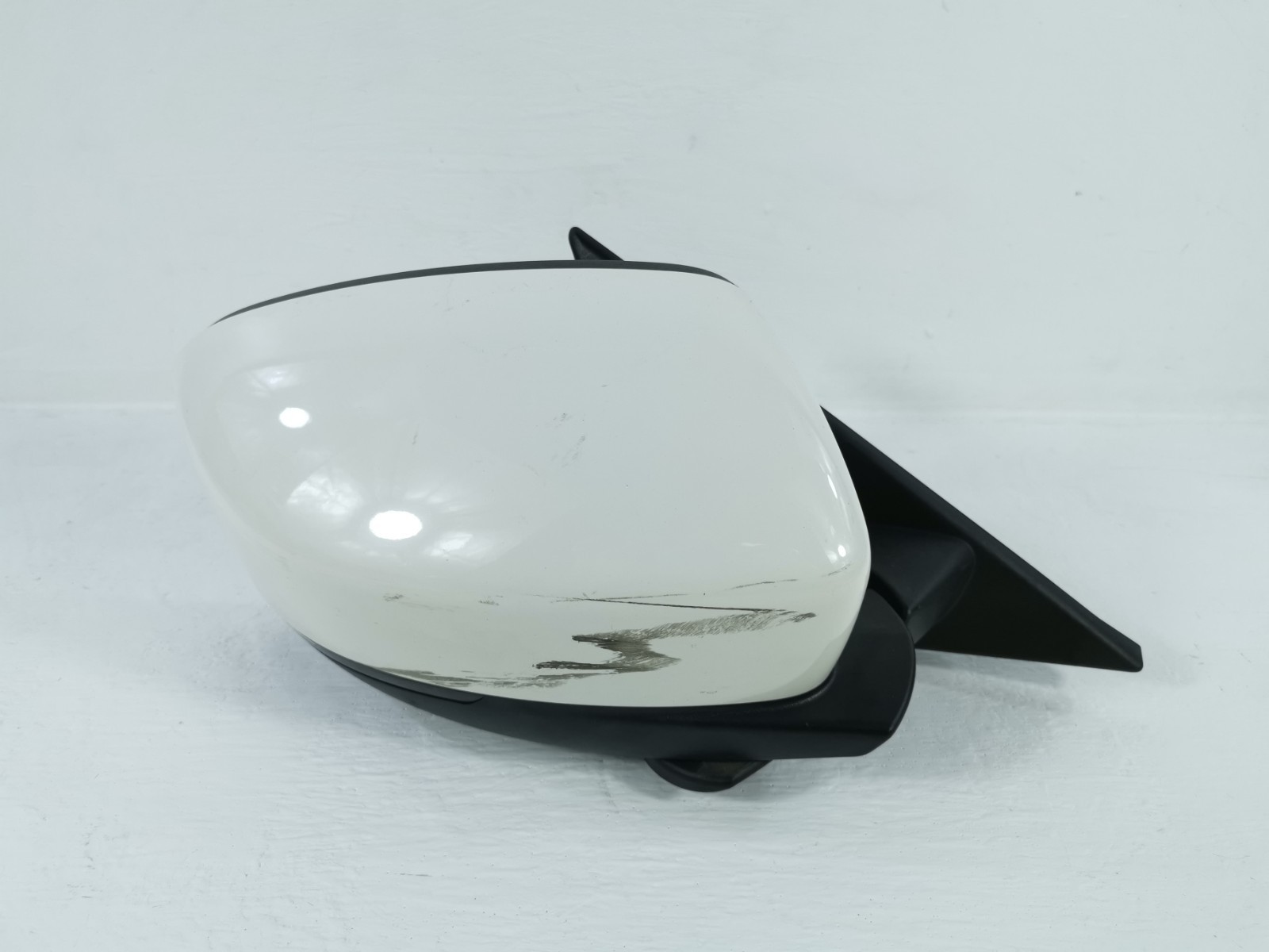 Maserati Levante 2018 AWD 3.0 L Right Driver Side Fender Mirror With Camera OEM