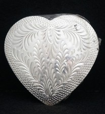 WC09139 NOS AMAZING VINTAGE 1970s CUT-OUT HEART WESTERN ARTWORK BELT BUCKLE
