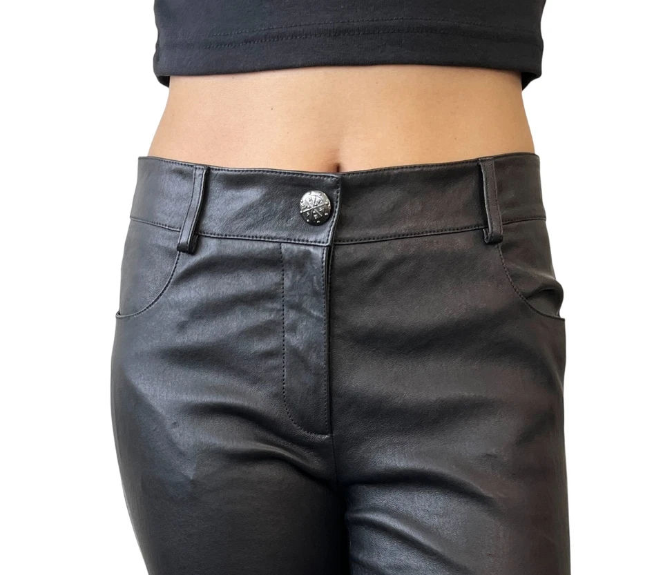 CHANEL Vintage P47479 CC Mark Logo Leather Pants #38 Button Zip Black Lambskin - Image 4 of 4