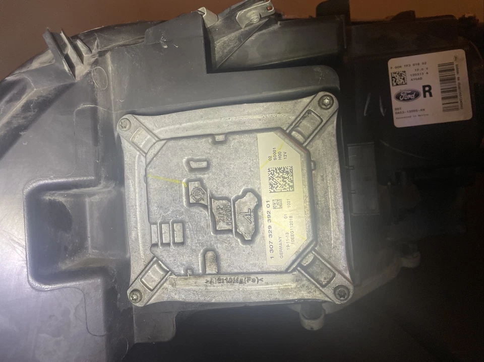 ¡Como nuevo! Faro adaptable HID 13 14 5 16 Lincoln MKS LH xenón fabricante de equipos originales Foto 3 de 4