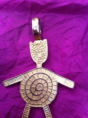 Pendentif Biche De Bere – Créateur Français, Collector Numéro 4 – Étain Doré, Occasion Avec Traces D’usage