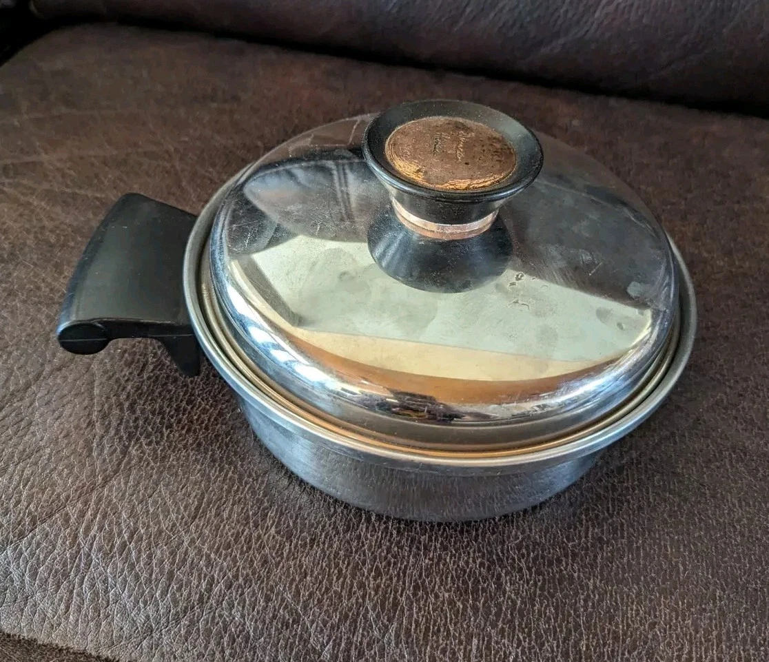 Vintage Duncan Hines 3 ply 18-8 Stainless Steel Quart Sauce Pan & Lid USA