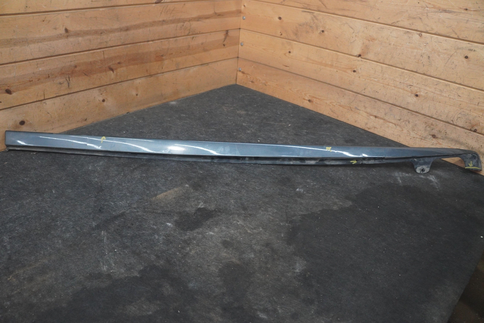 Left Rocker Panel Side Skirt Trim 19256907 Chevy Corvette 427 Z06  