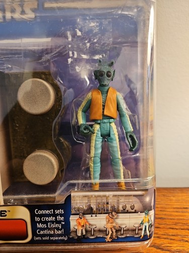 Star Wars SAGA Series 2002 Collection Greedo A New Hope w/ Cantina Bar - Picture 2 of 9