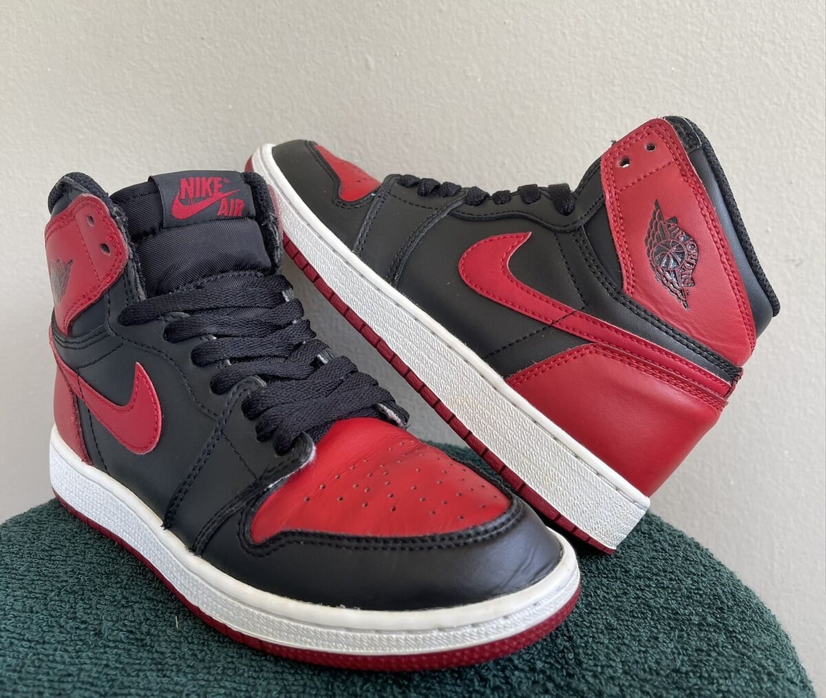 Rare 2016 Nike Air Jordan 1 Retro High OG GS Banned Sz 4.5Y Rare 2016 Nike Air Jordan 1 Retro High OG GS Banned Sz 4.5Y