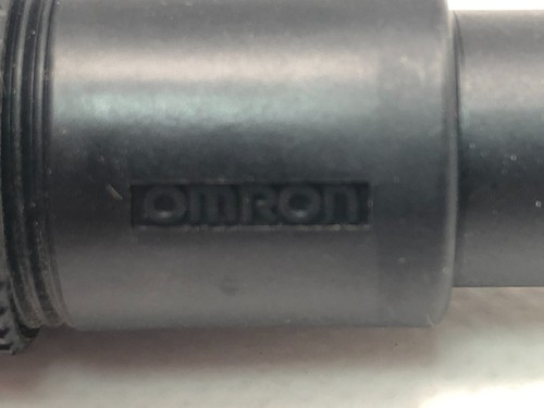 OMRON  XS2C-D5S1 Straight Connector 5-pin Female Socket - Picture 5 of 8
