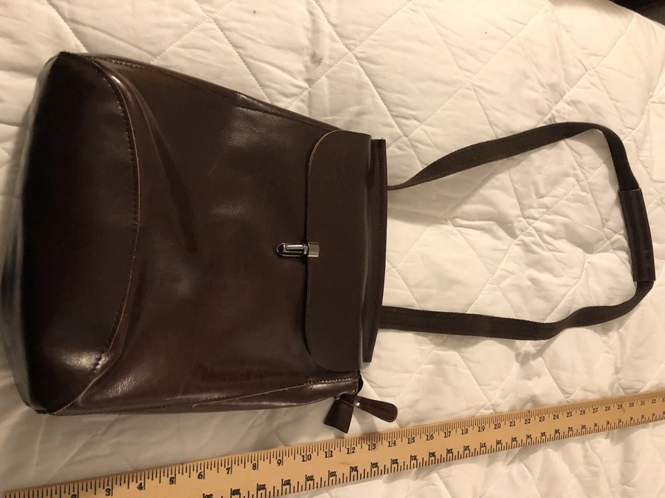 Mochila Cartera Realer Marrón Cuero Vegano Sin Etiqueta Foto 4 de 4