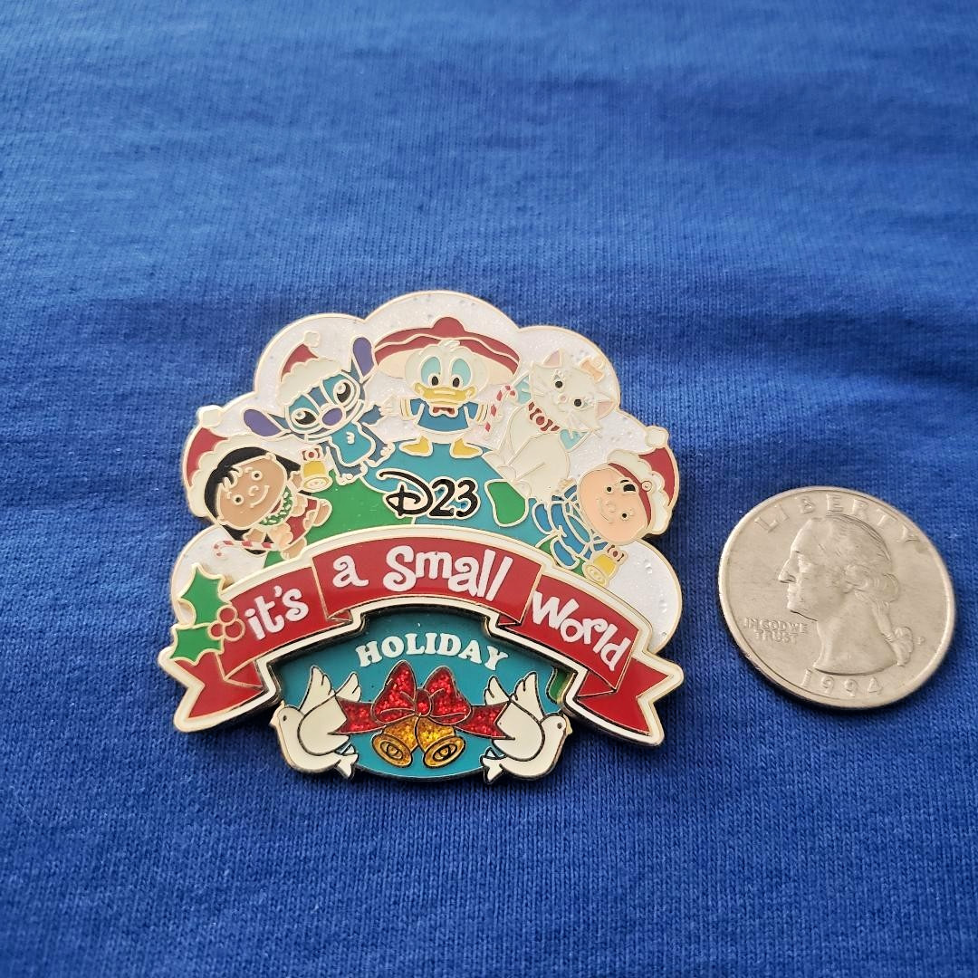 Disney D23 It's A Small World Holiday Stitch Marie Donald LE 1500 Pin