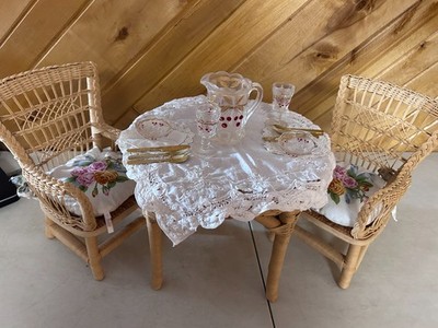 AMERICAN GIRL  DOLL  SAMANTHA WICKER TABLE CHAIR CLOTH DISHES SET RARE HTF