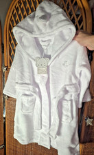 Baby Town White Hooded Fleece Bath Robe | Soft Dressing Gown | Unisex 18&ndash;24 Mths