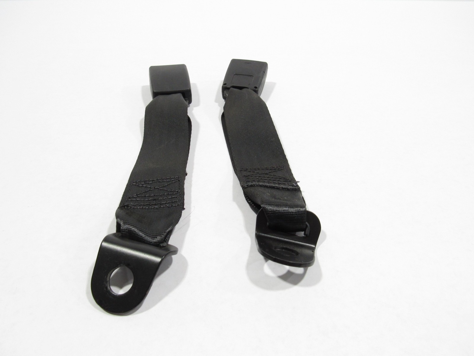 02-06 Maserati Coupe GT 2004 Rear Right Left Seat Belt Buckle Set 2 PCS ;
