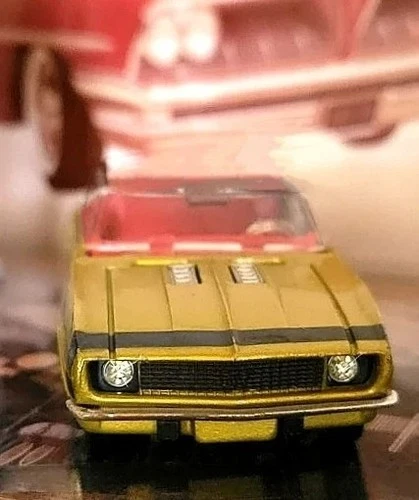 VTG CORGI TOY CHEVROLET CAMARO 350 SS #338 1:43 RARE TAKE-OFF WHEELS GOLDEN JACK