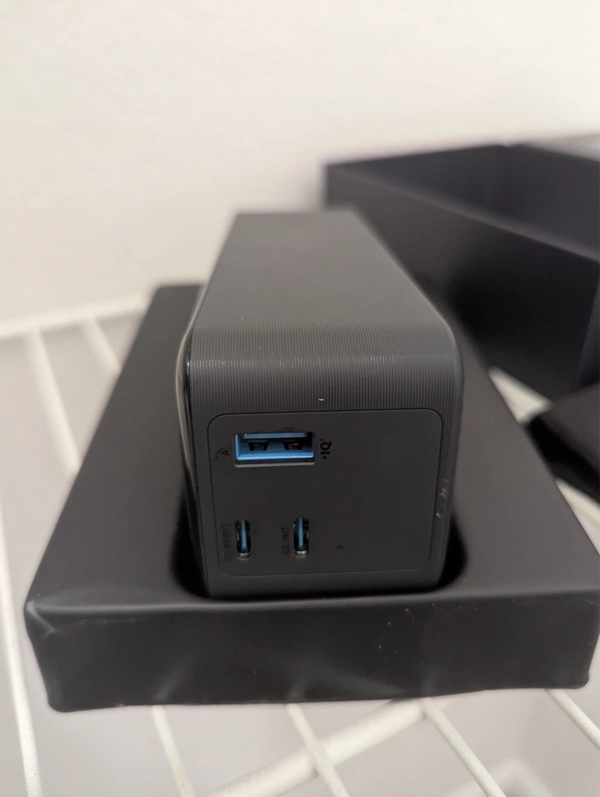 Anker Power Bank (24000mAh, 140W, 3-Port) - Thumbnail 2