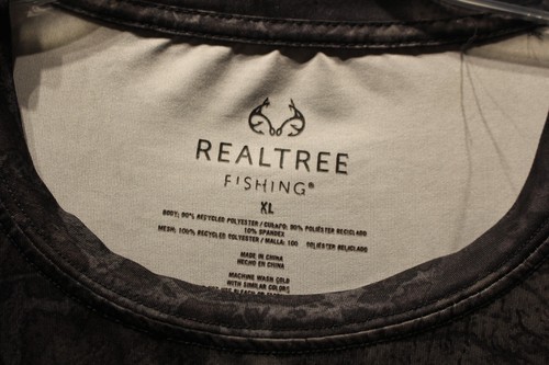 Realtree fishing Men's XL Long SLeeve Camo pring. Pre-Owned - Picture 2 of 7