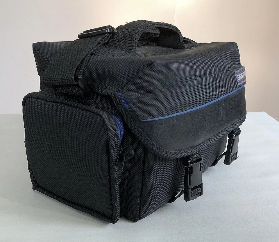 SEARING Carring Case ACT 65/ SLR for DSLR-SLR Cameras and Accessories. - Image 2 of 4