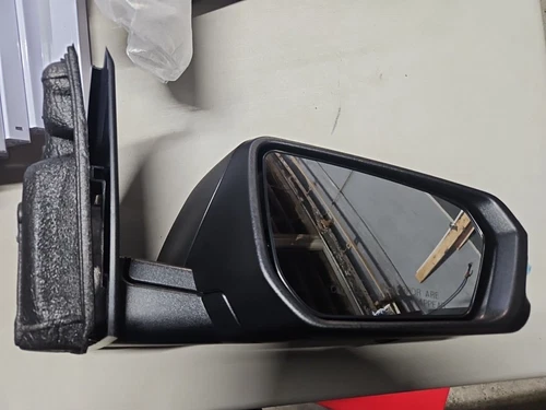 TRQ Left Mirror w/Housing Turn Signal Drivers Side 2018-2020 Chevy Equinox GMC