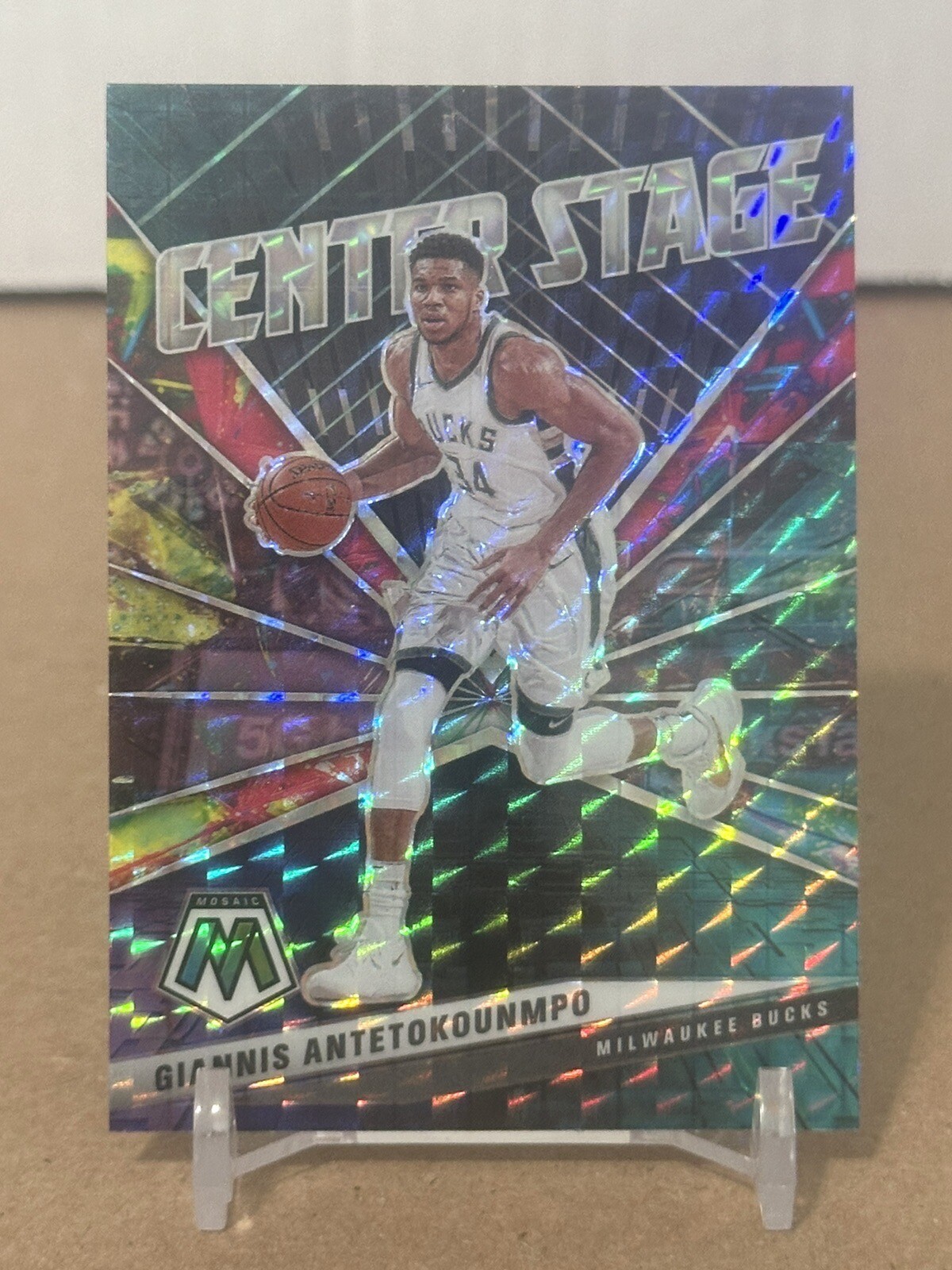 2020-21 Panini Mosaic Center Stage Giannis Antetokounmpo #10