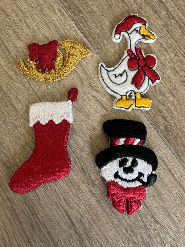 Vintage Christmas Set Of 4 Iron On Patches Snowman Frosty Goose Stocking Horn